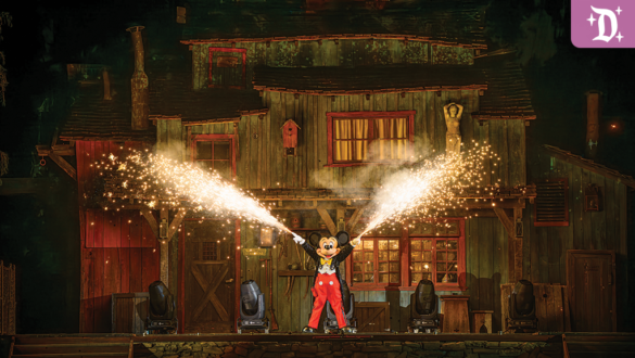 Mickey Mouse durante Fantasmic! en Disneyland Park con efectos especiales en Rivers of America